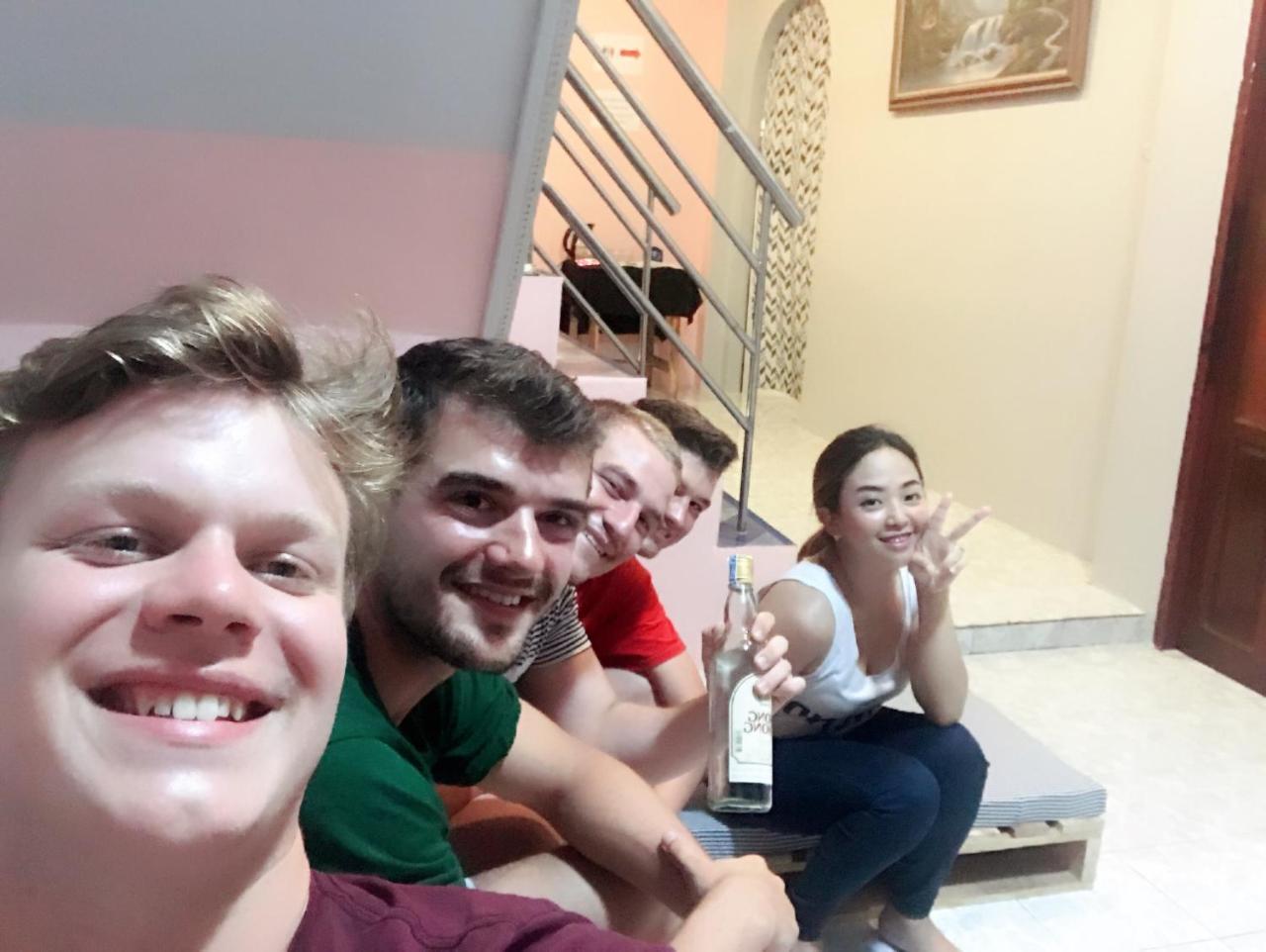 Oppa House Hostel (Adults Only) Ban Don Rak Dış mekan fotoğraf